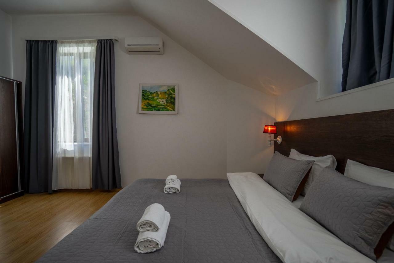 Vera View Hotel Tbilisi ภายนอก รูปภาพ