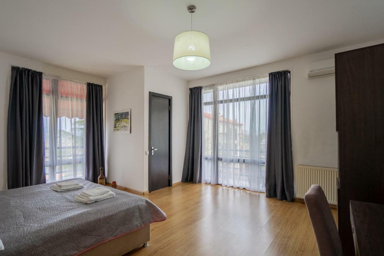 Vera View Hotel Tbilisi ภายนอก รูปภาพ